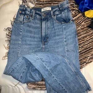 Abercrombie The 90s Straight Ultra High Rise